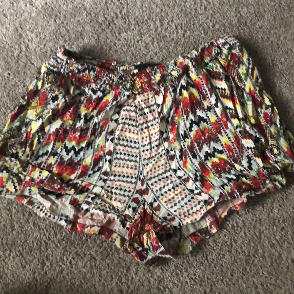 Tribal flowy shorts